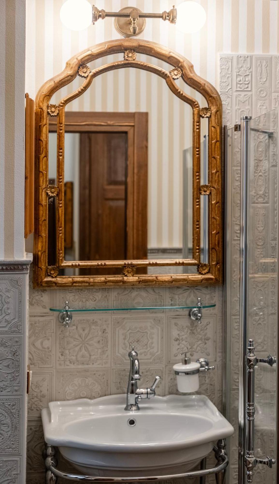 Regal House Verona Vescovado Bagian luar foto
